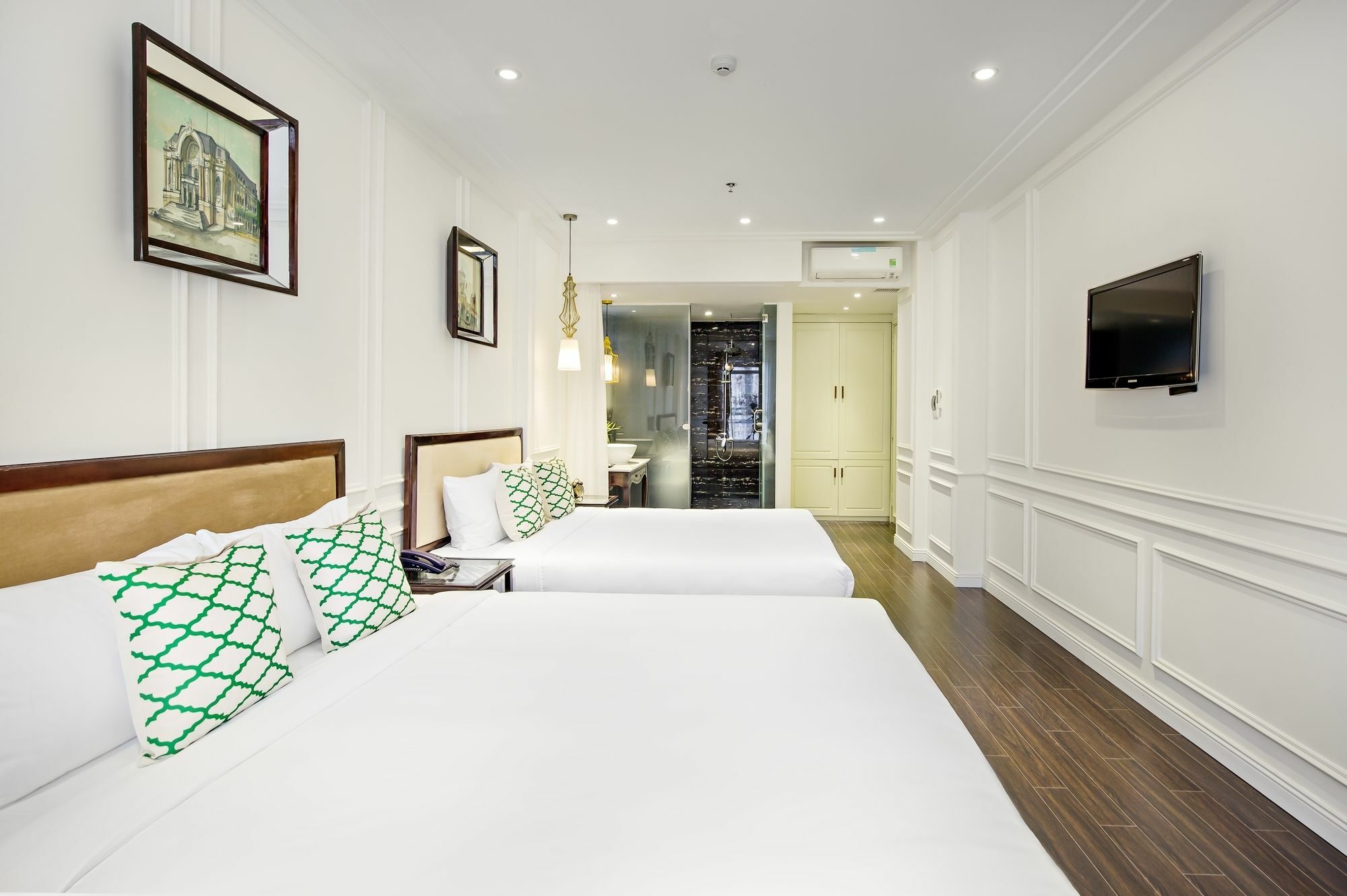 The Herriott Hotel & Suite Da Nang Exterior photo