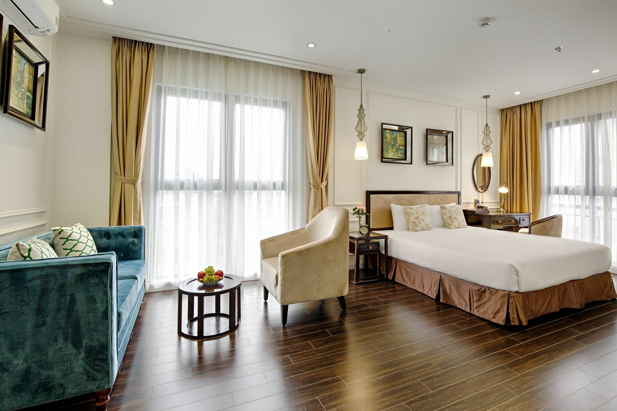 The Herriott Hotel & Suite Da Nang Exterior photo