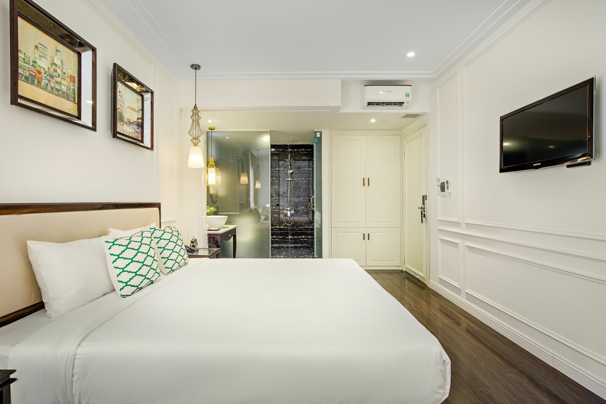 The Herriott Hotel & Suite Da Nang Exterior photo